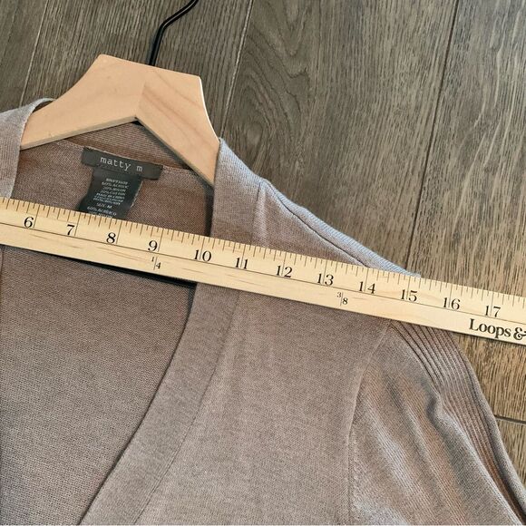MATTY M Cardigan Women’s Medium Tan Long Line Open Front Long Sleeve Pockets. - Picture 7 of 11